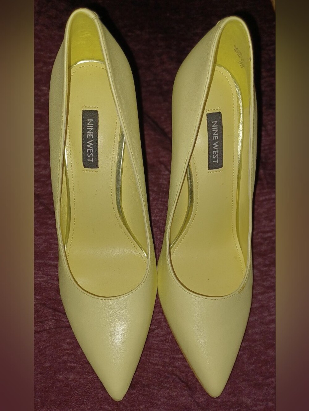 Nine West Lemon Yellow Pointed-Toe Pumps 4" heel